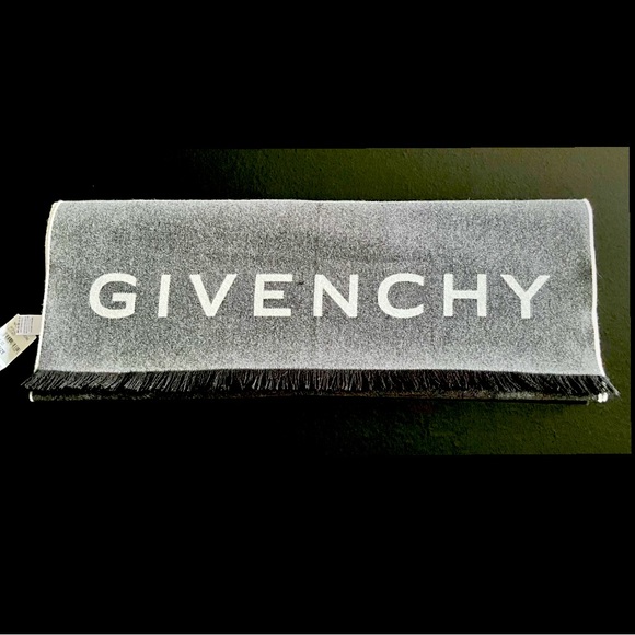 NWT GIVENCHY cashmere & wool scarf - made in Italy - brand new! - Picture 1 of 8